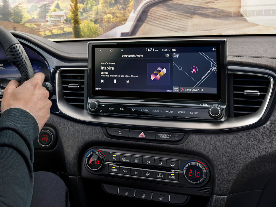 Navigație 10.25” + Sistem infotainment de ultimă generație